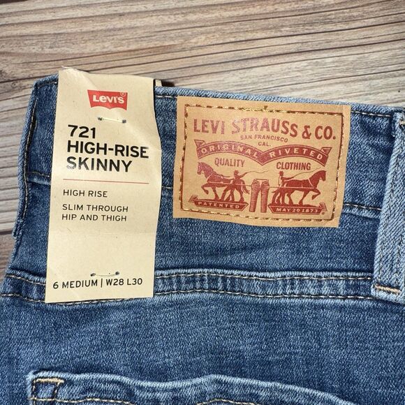 Levi's 721 Women's Jeans Size 6, High-Rise, Skinny Fit - Picture 3 of 16